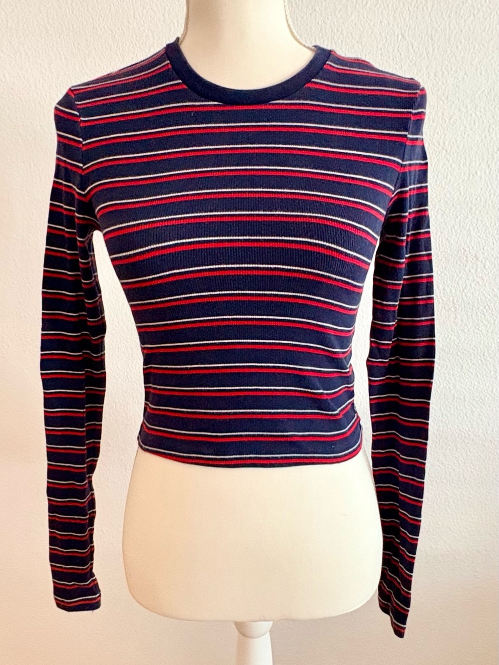 Aritzia TNA SMALL Slim Fit Stripe Long-Sleeve Tee Navy Red White Ribbed Crewneck